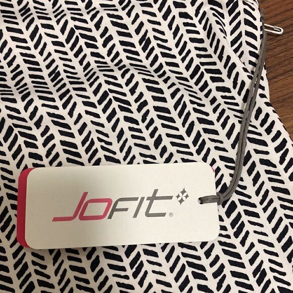 Jofit NWT Tech Cutaway Polo in a Black & White. Size XS. - Picture 7 of 8